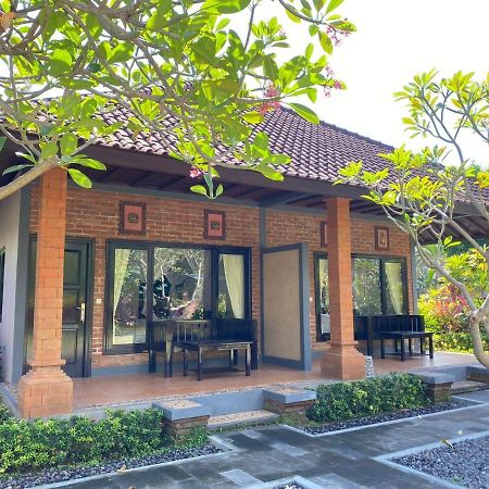 Badini Homestay Pemuteran  Exterior photo